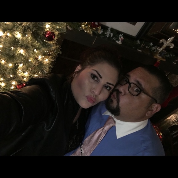 Meet your Posher, Ari - Picture 5 of 8